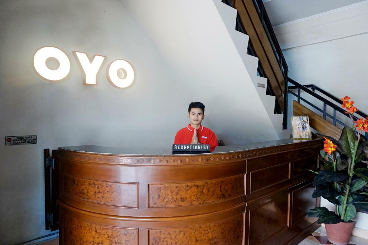 Oyo 627 Tirta Kencana Syariah Pekanbaru Exterior photo